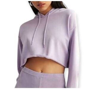 FOREVER 21 LAVENDER CROPPED HOODIE SZ.M EUC.